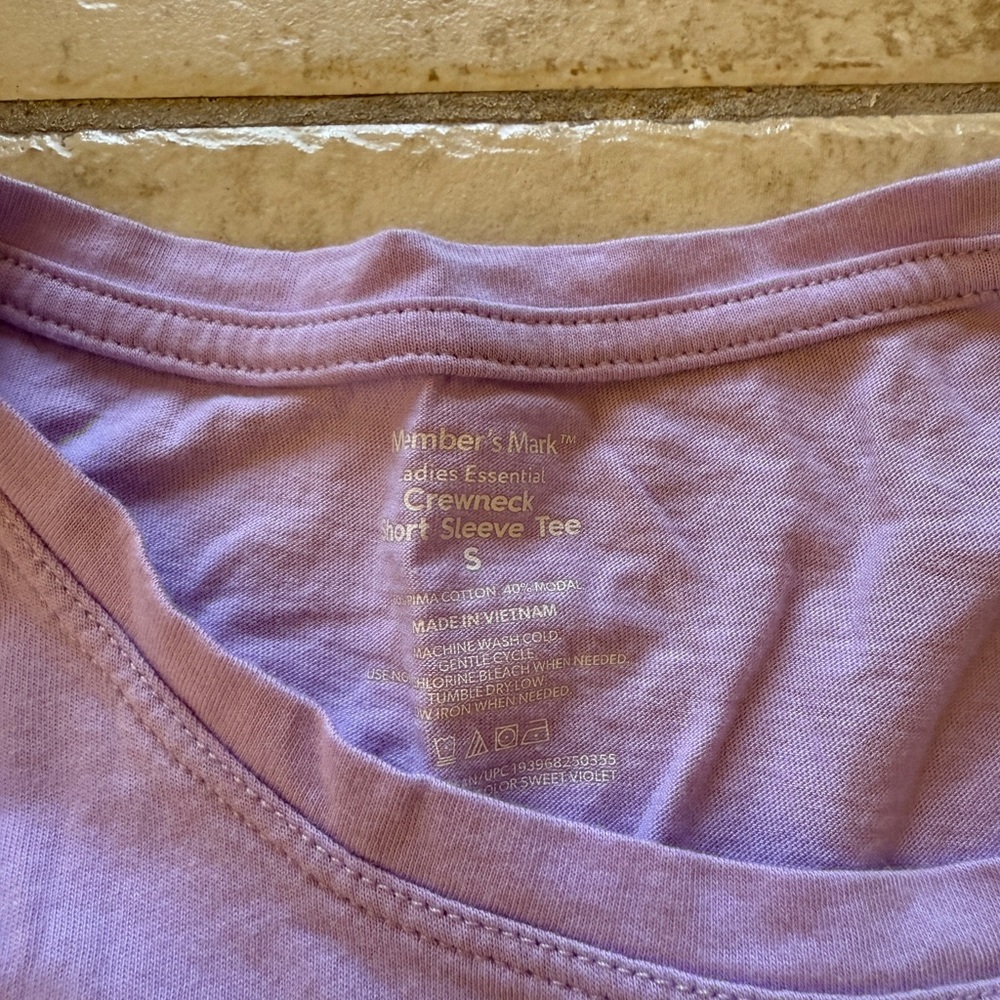 Lavender Top - Picture 2 of 3